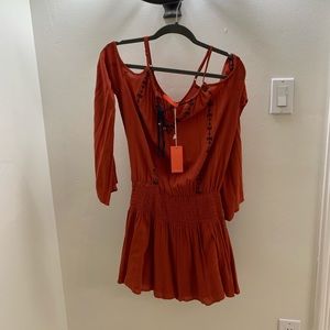 Super cute dress with blue detailing